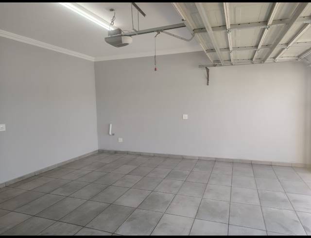 3 BEDROOM HOUSE FOR SALE IN GEELHOUTPARK